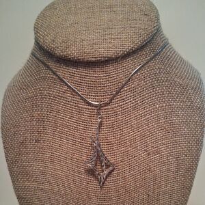 Vintage Sterling Silver .925 Dangling Open Design Pendant & .925 Necklace